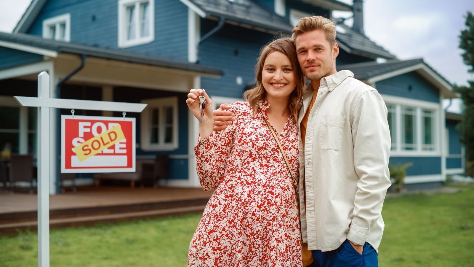 house-buying-couple16x9